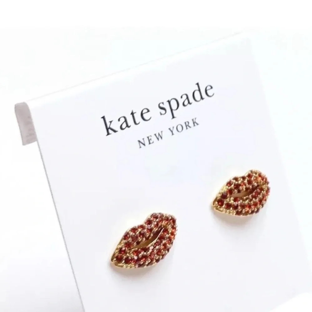 Kate Spade Kiss Kiss Lips stud earrings‎ NWT